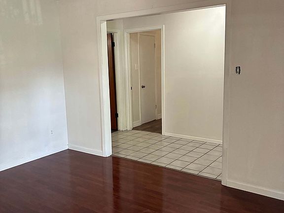 5th image of 8115 Morley St