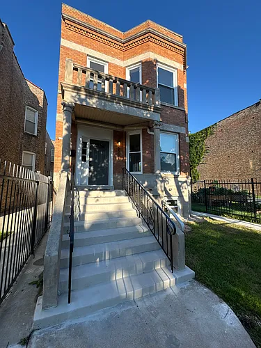 6517 S Peoria St #2 Photo 1