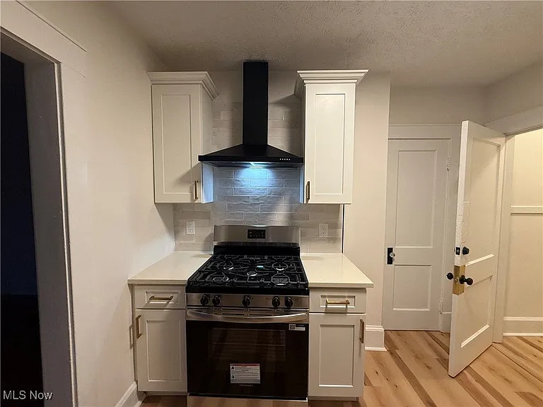 10318 Almira Ave #10320 — Photo 12