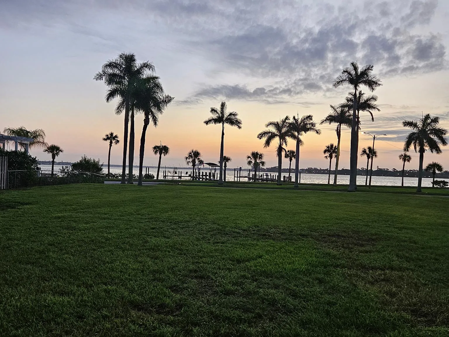 1 bed, 600 sqft, $2,300 — Photo 3