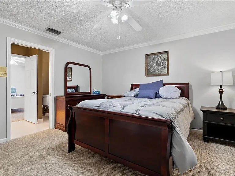 13557 Northumberland Cir — Photo 23