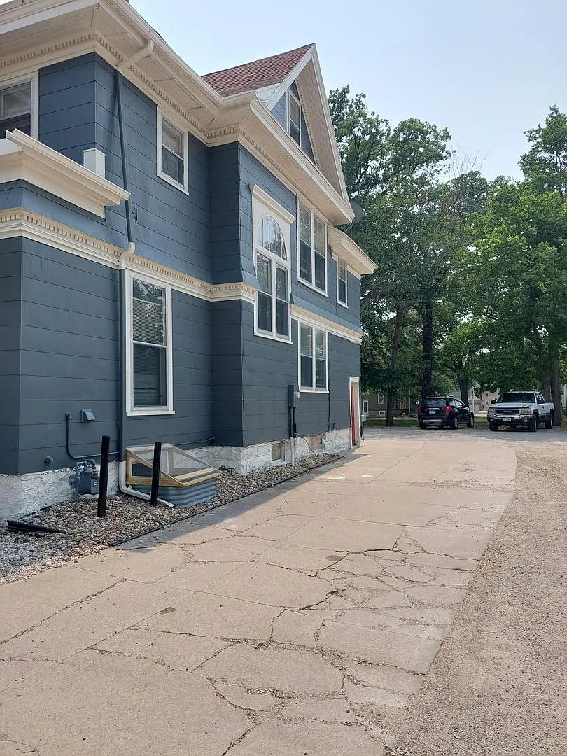 915A, LLC — Photo 3