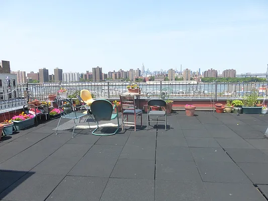 Rented by LDMI Realty Group LLC | media 4