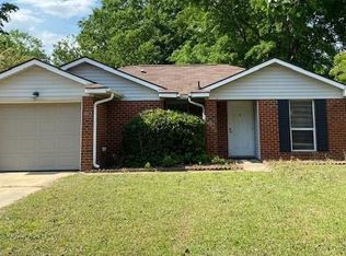 102 Aleron Ct, Raeford, NC 28376