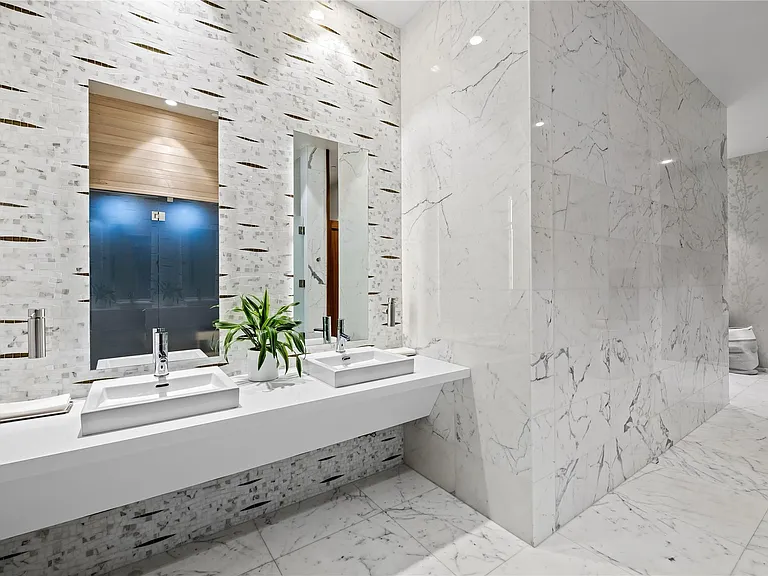 701 N Fort Lauderdale Beach Blvd #1003 — Photo 44