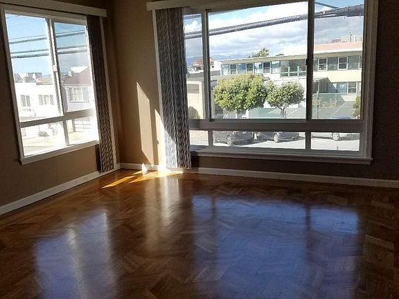 2nd image of 3005 Noriega St #2