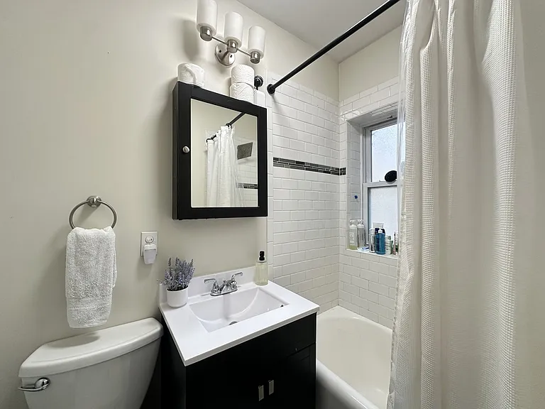 2147 N Fremont St #N2 — Photo 18