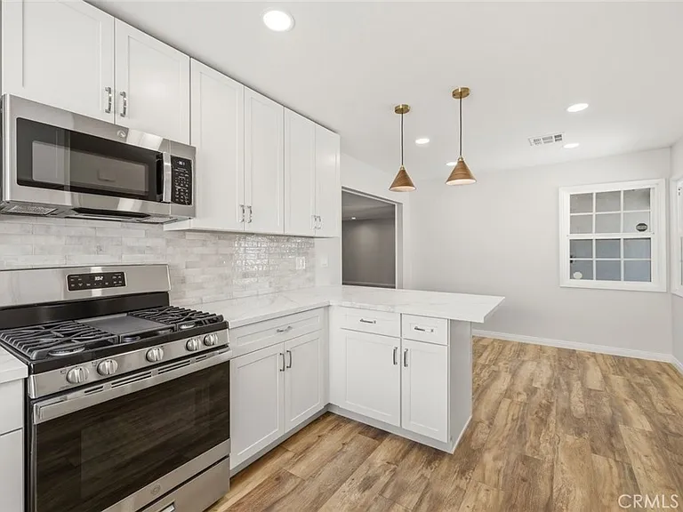 48 Mansfield Ln — Photo 5