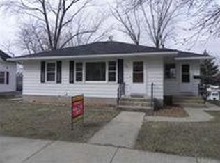 927 Prospect Ave, Portage, WI 53901