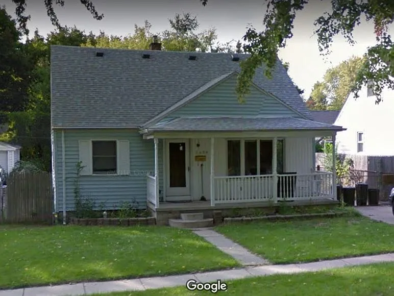 1424 S Harris Rd photo 1