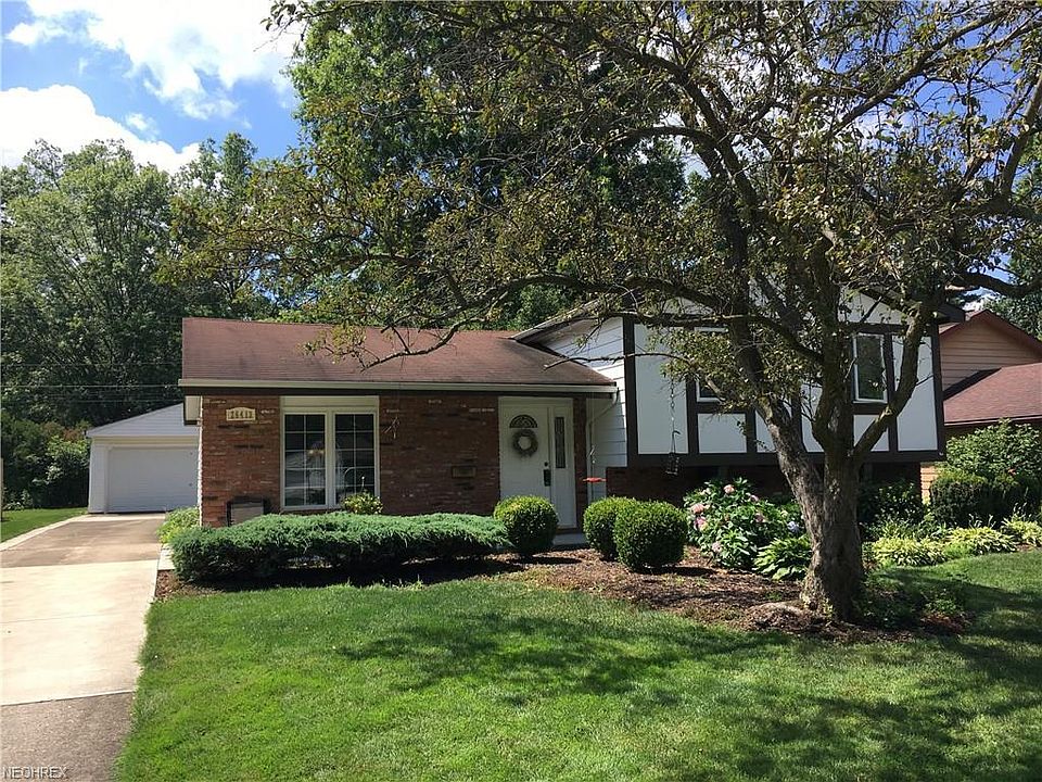 1st image of 26413 Redwood Dr