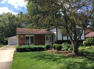 26413 Redwood Dr, Olmsted Falls, OH