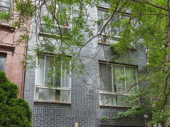 241a Madison Street image 2 of 22