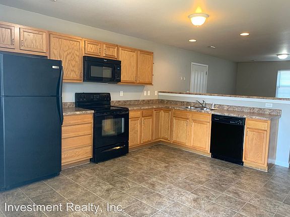 4th image of 102 Fleetwood Dr APT C