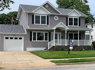 450 Robert Ave, Franklin Square, NY 11010
