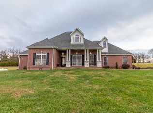 22700 Gravel Rd, Lebanon, MO 65536