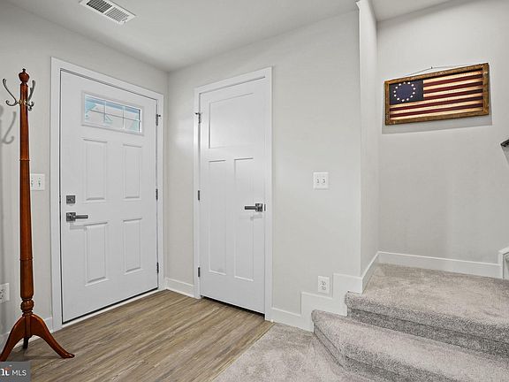 4th image of 11444 Willow Green Cir
