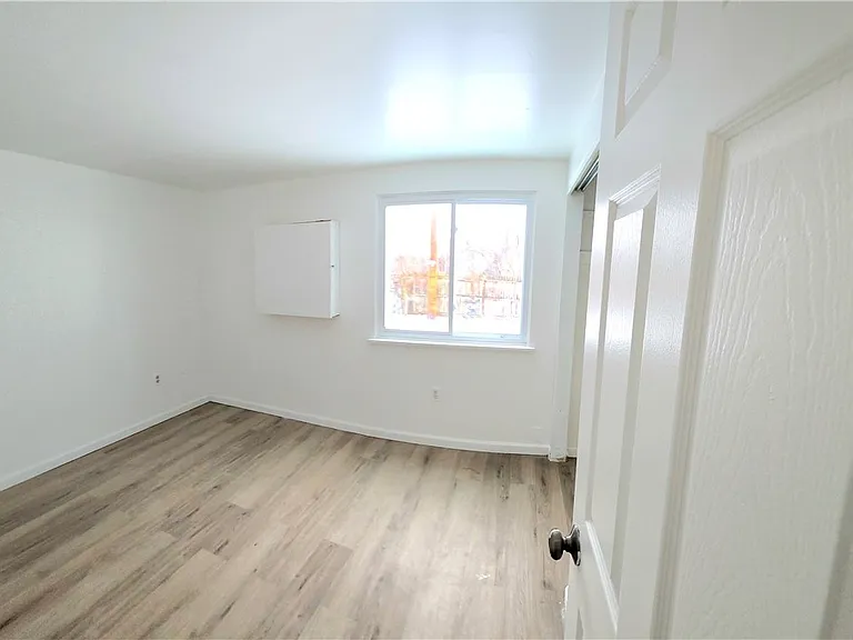 50 Strasbourg Dr #LOWER — Photo 10