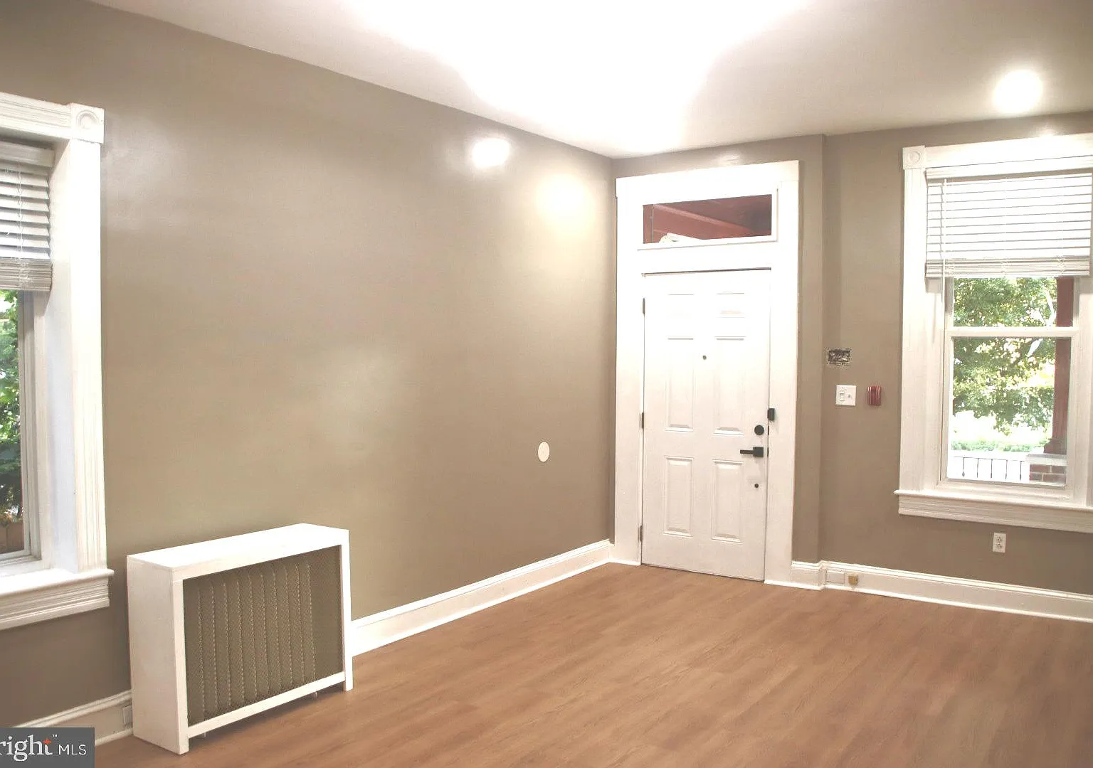 1 bed, 1.0 bath, 700 sqft, $1,695 — Photo 3
