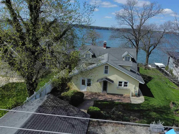 11191 NE Wawasee Dr, Syracuse, IN 46567