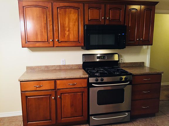4th image of 4615 New Hope Ave