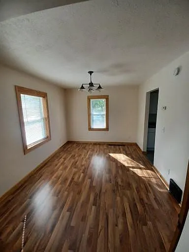 3913 Electric Ave — Photo 7