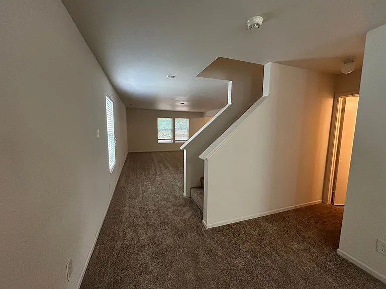 3015 Meadow Knoll Dr — Photo 4