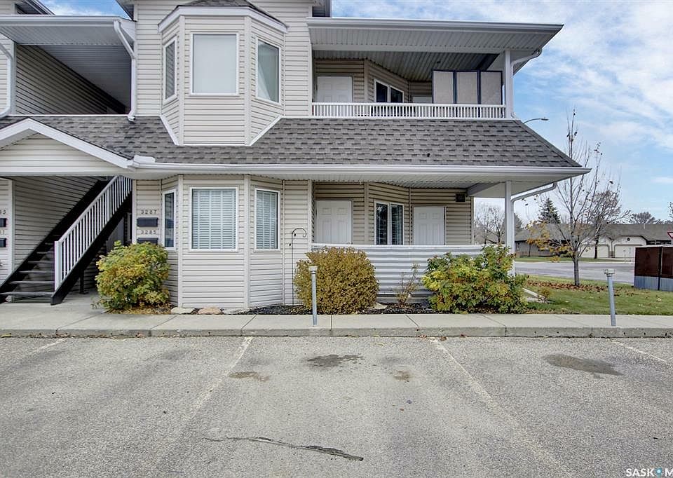 1st image of 3285 E Woodhams Dr