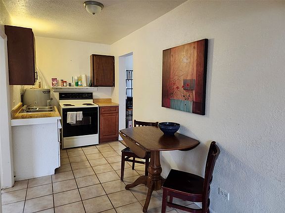 4th image of 120 D St