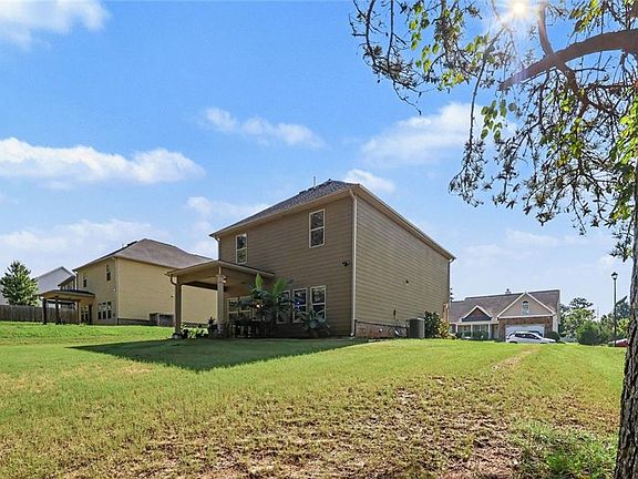 3rd image of 350 McGiboney Ln