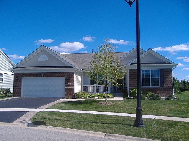 1st image of 812 Glory Ct