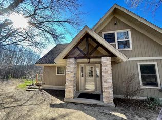 210 Cogan Dr, Galena, IL 61036