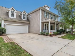 5516 Colonial Garden Dr, Huntersville, NC 28078