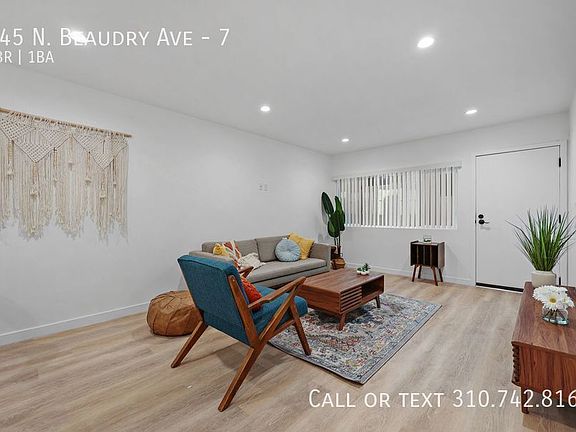 3rd image of 945 N Beaudry Ave APT 7