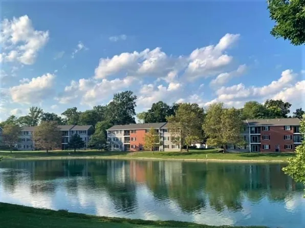 Harbour Club Apartments