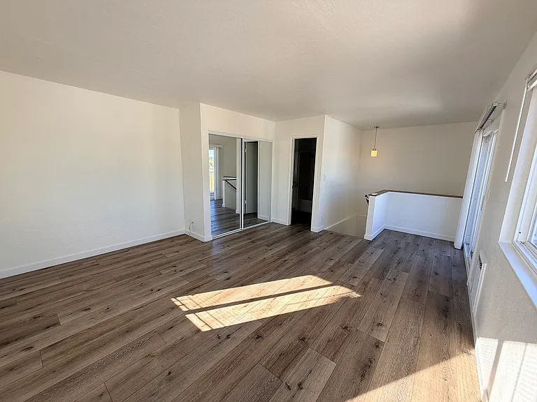 418 D Ave — Photo 5