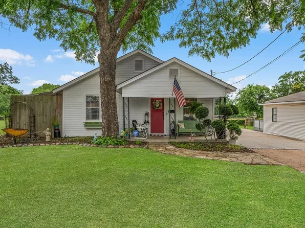 6440 Harmonson Rd, North Richland Hills, TX 76180
