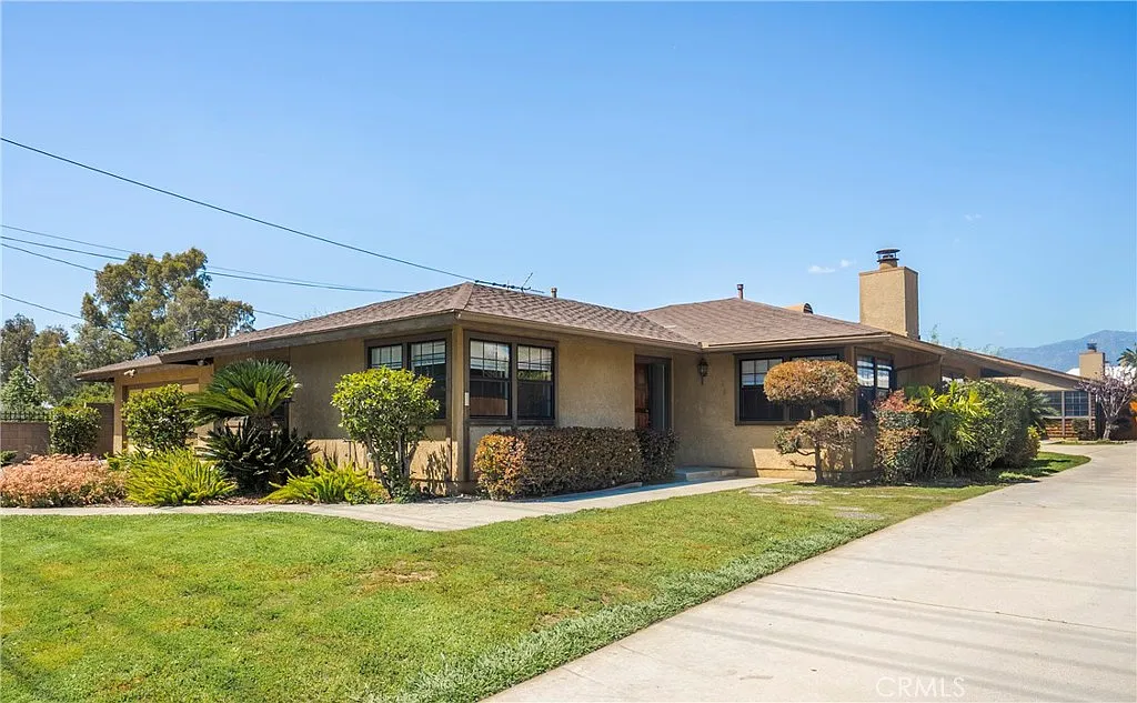 4 bed, 1650 sqft, $3,900 — Photo 1