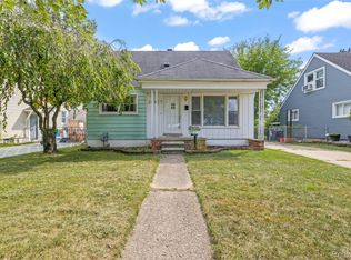 28627 Bridge St, Garden City, MI 48135