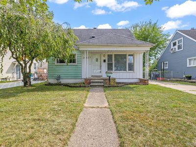 28627 Bridge St, Garden City, MI, 48135