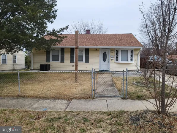 1110 Vinson St, Oxon Hill, MD 20745