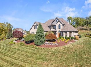 118 Hardwood Dr, Venetia, PA