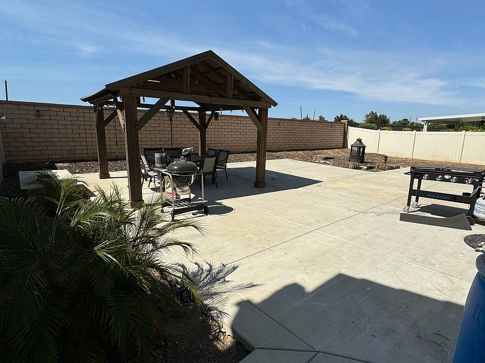 1st image of 24912 Sagebush Ln