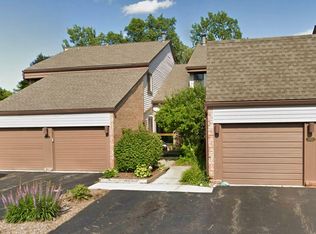 4411 Laurel Club Cir APT 4, West Bloomfield, MI 48323