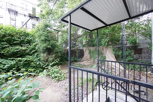 Rented by Rennit Inc. | media 38