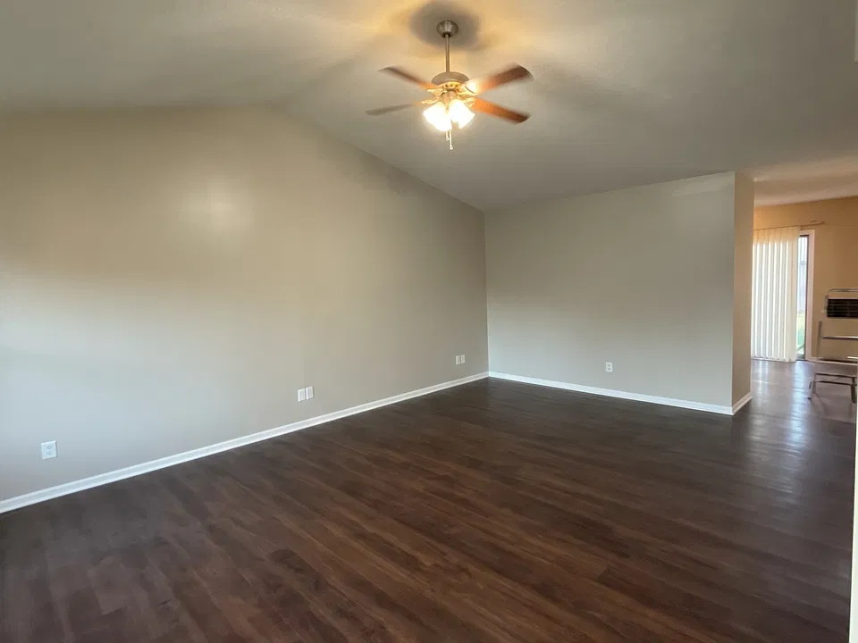 1550 1550/1554 Timber Village Dr