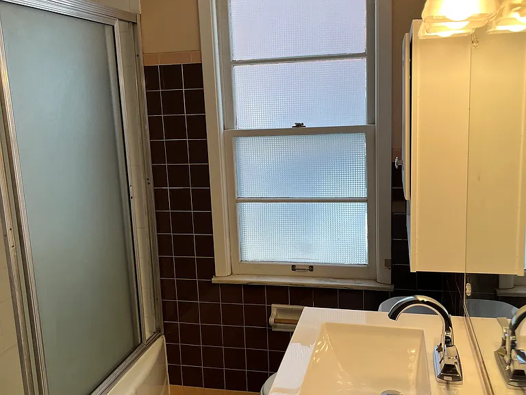 Full bathroom