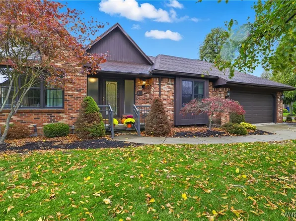 158 Bradfield Dr, East Amherst, NY 14051