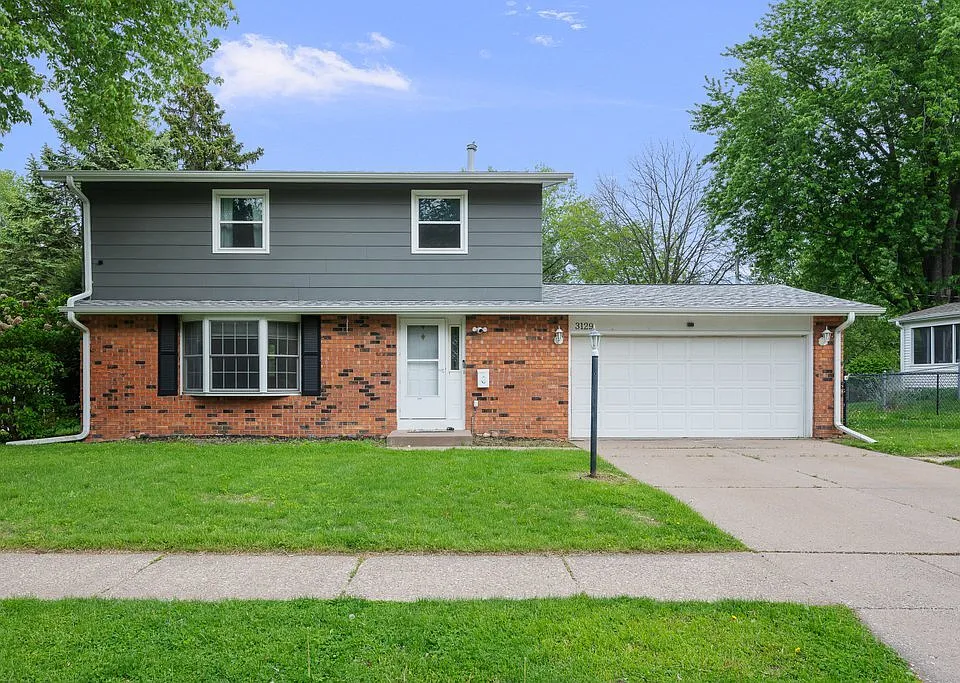 3129 Windsor Dr