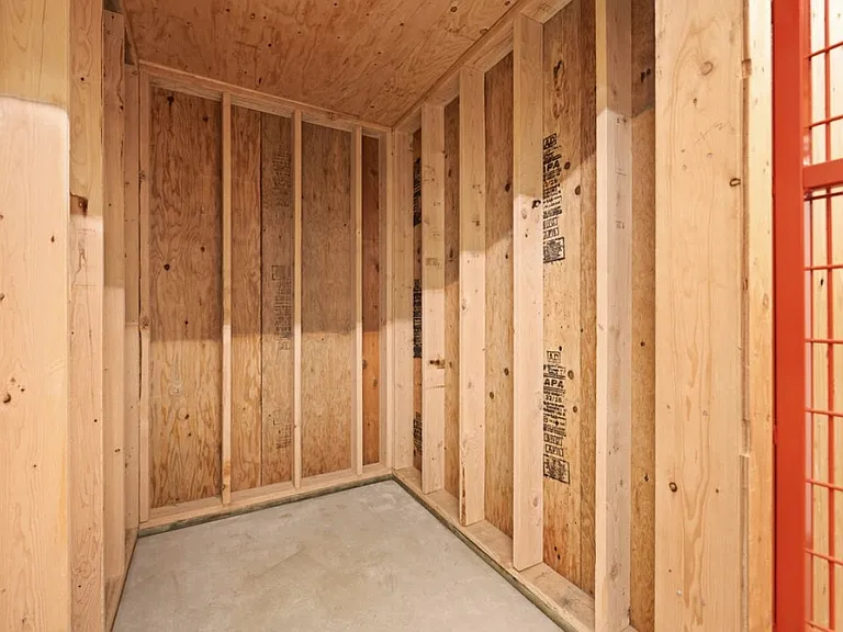 Latitude 46 Apartments — Photo 24